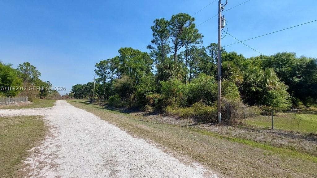 165 N Sendero St, Clewiston FL 33440 photo 2