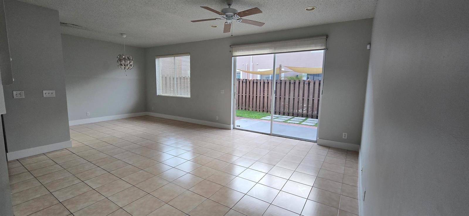 5117 Meadow Oaks Drive, Coconut Creek FL 33073 photo 2
