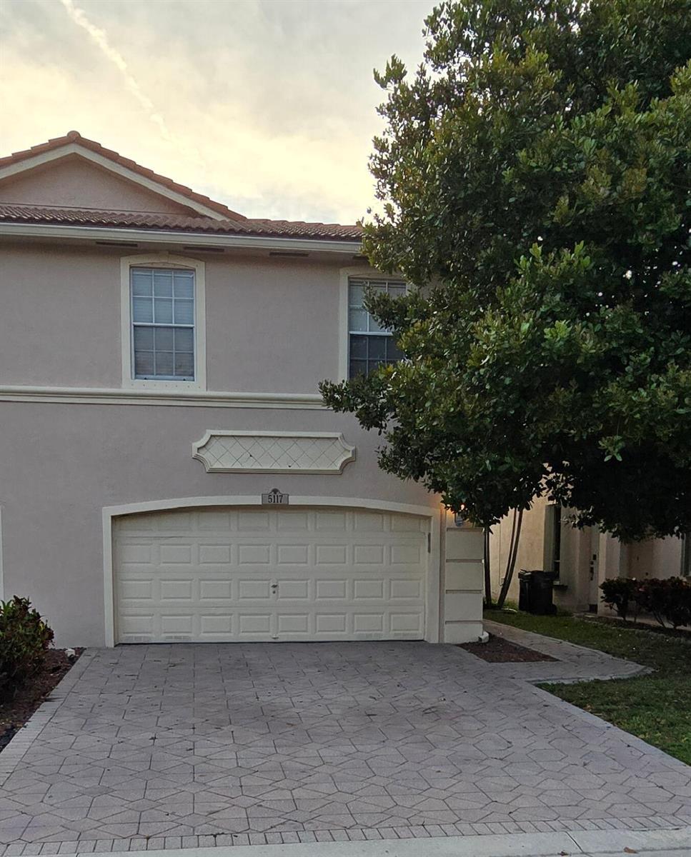 5117 Meadow Oaks Drive, Coconut Creek FL 33073