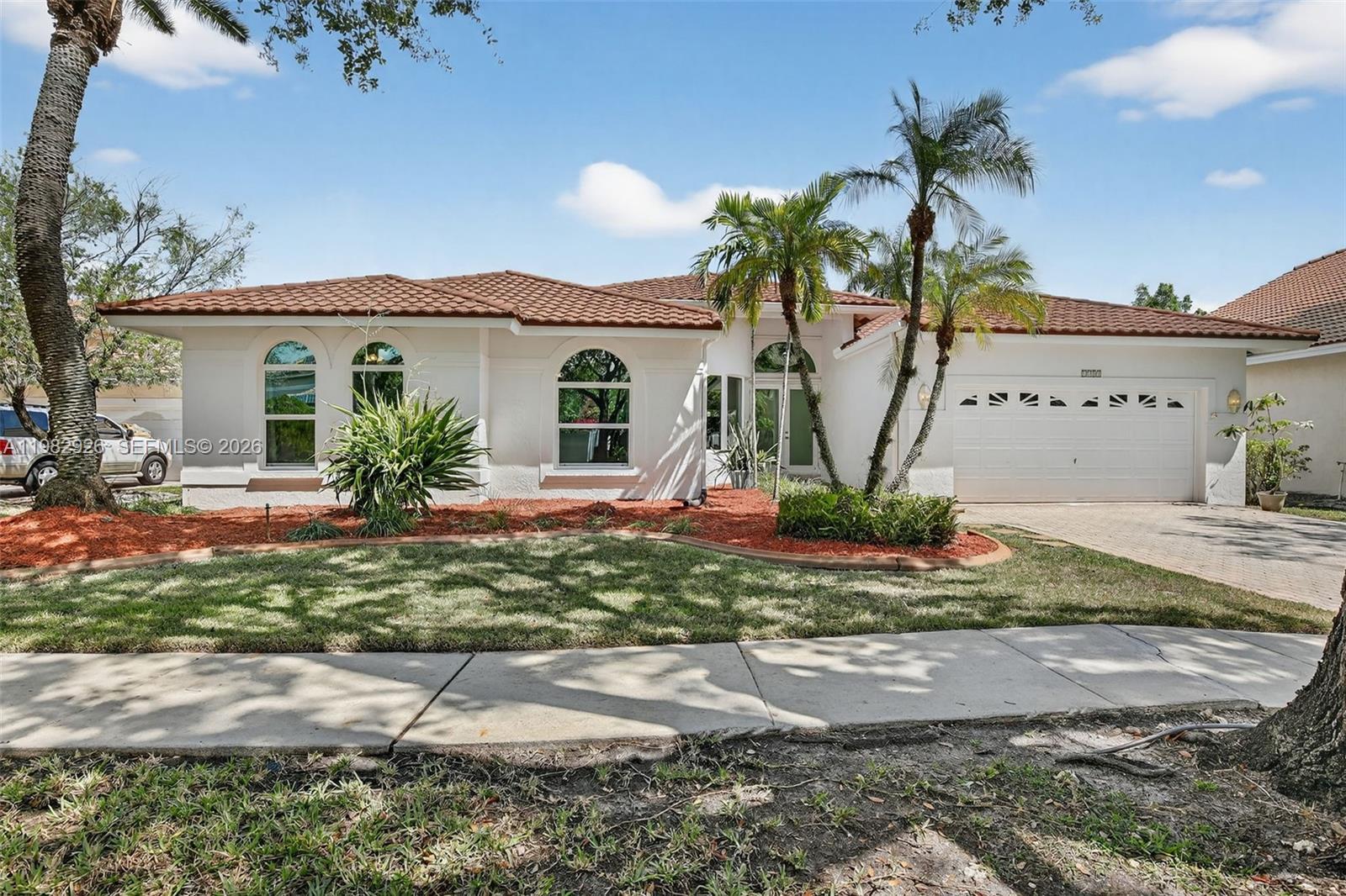 1583 NW 182nd Way, Pembroke Pines FL 33029