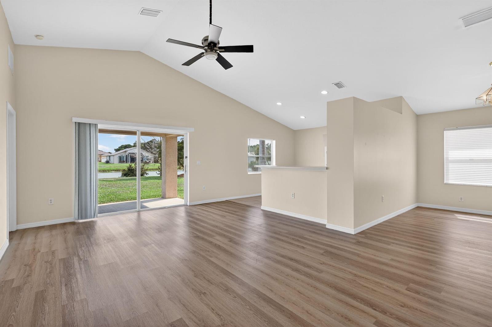 521 SW Indian Key Drive, Port St. Lucie FL 34986 photo 3