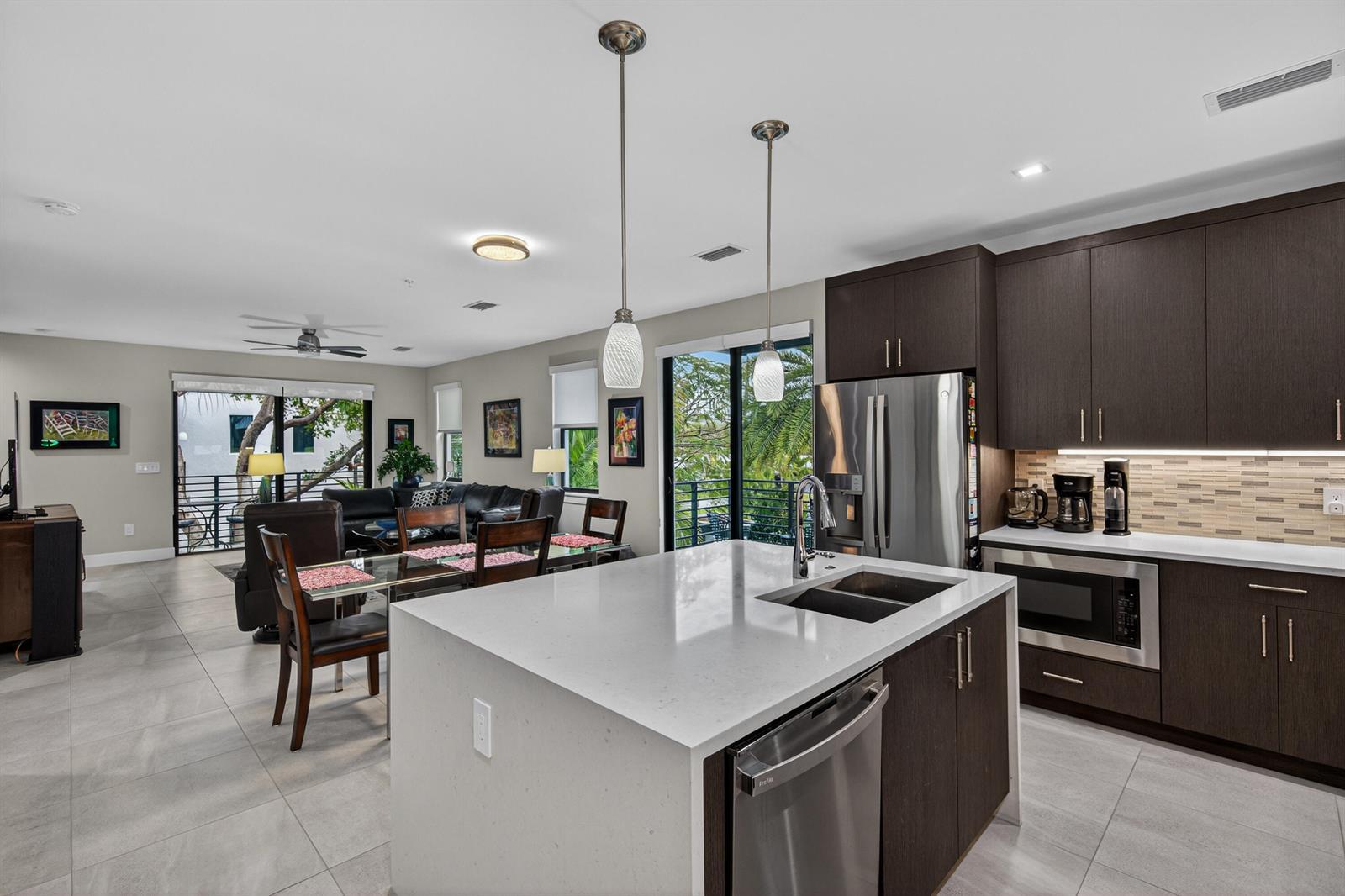 615 NE 22nd Drive, Wilton Manors FL 33305