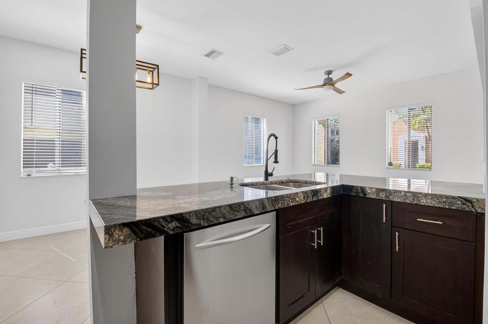 2515 Venetian Court, Boynton Beach FL 33426 photo 4