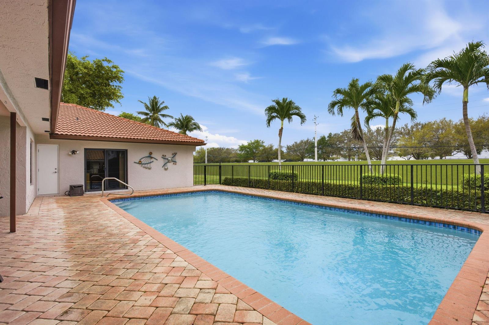 1960 NW 25th Street, Boca Raton FL 33431 photo 3