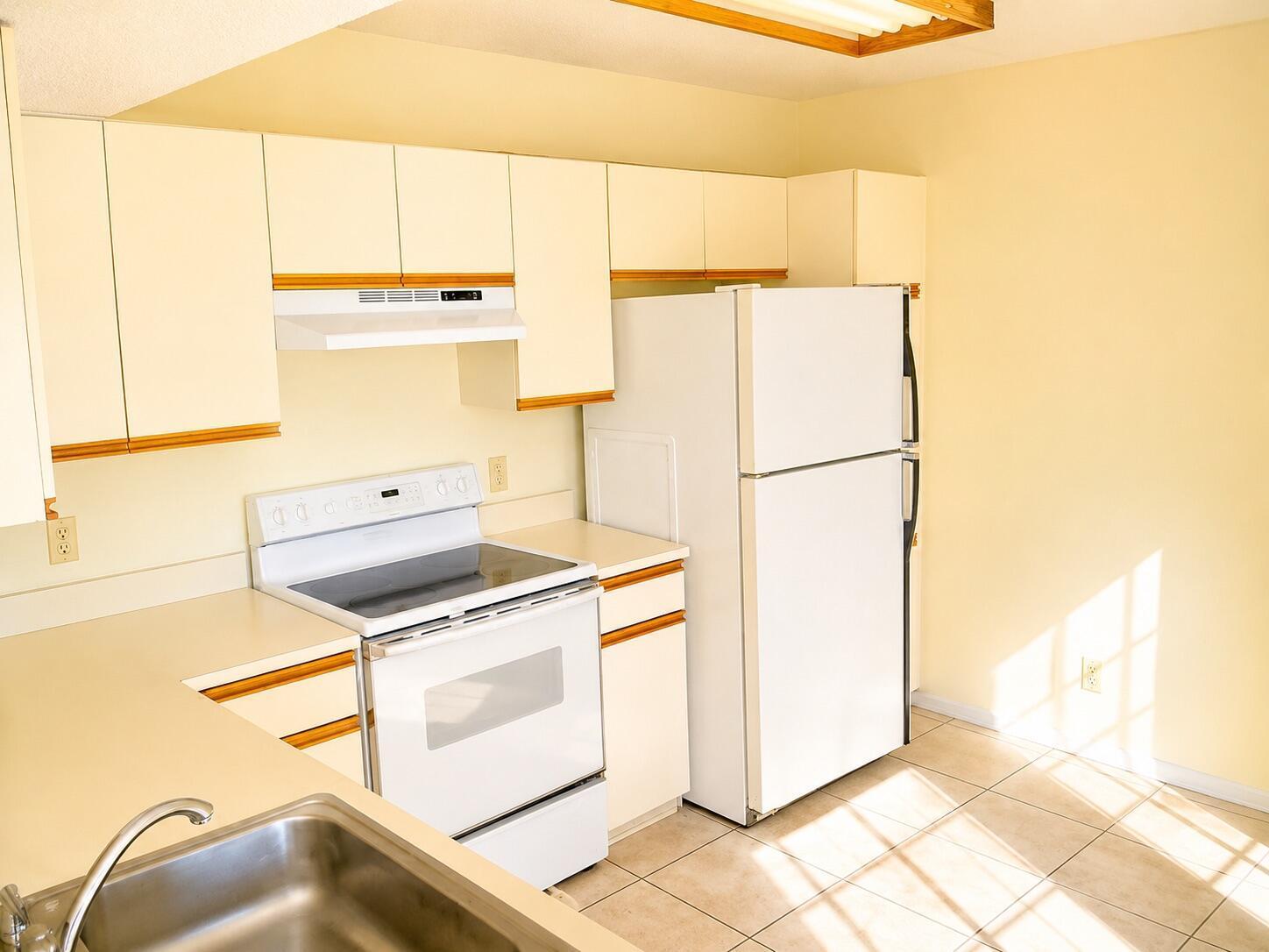 8761 Wiles Road # 303, Coral Springs FL 33067 photo 3