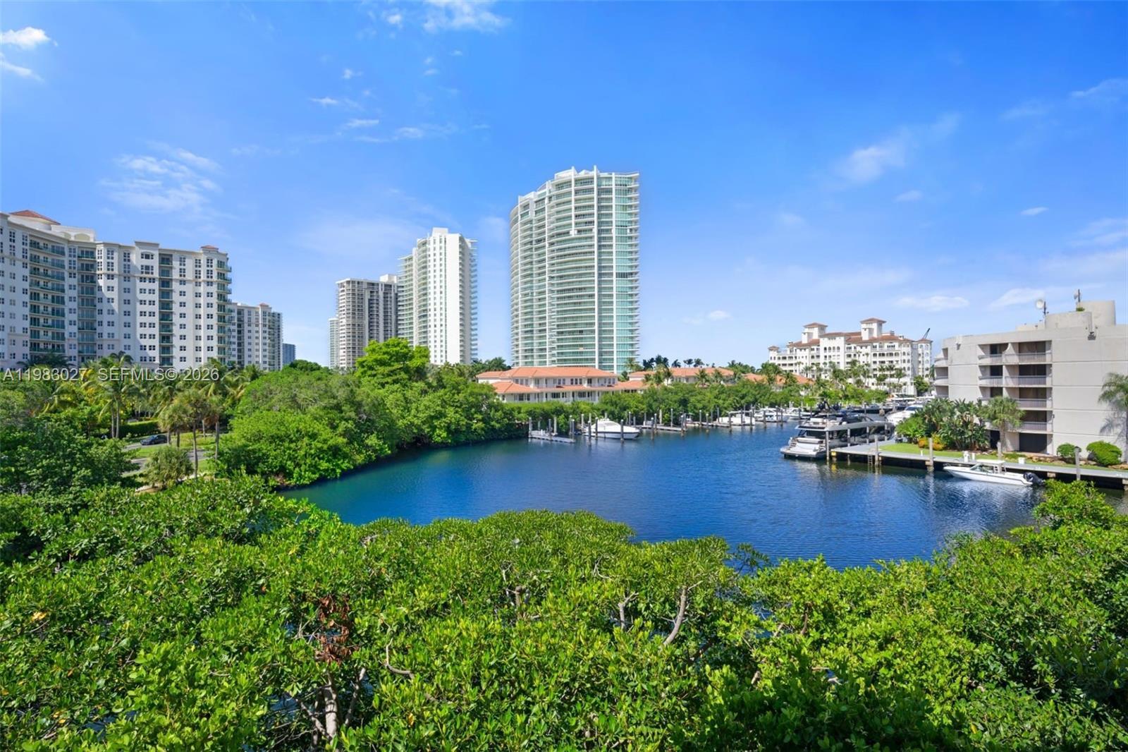 19999 E Country Club Dr # 1406, Aventura FL 33180 photo 2