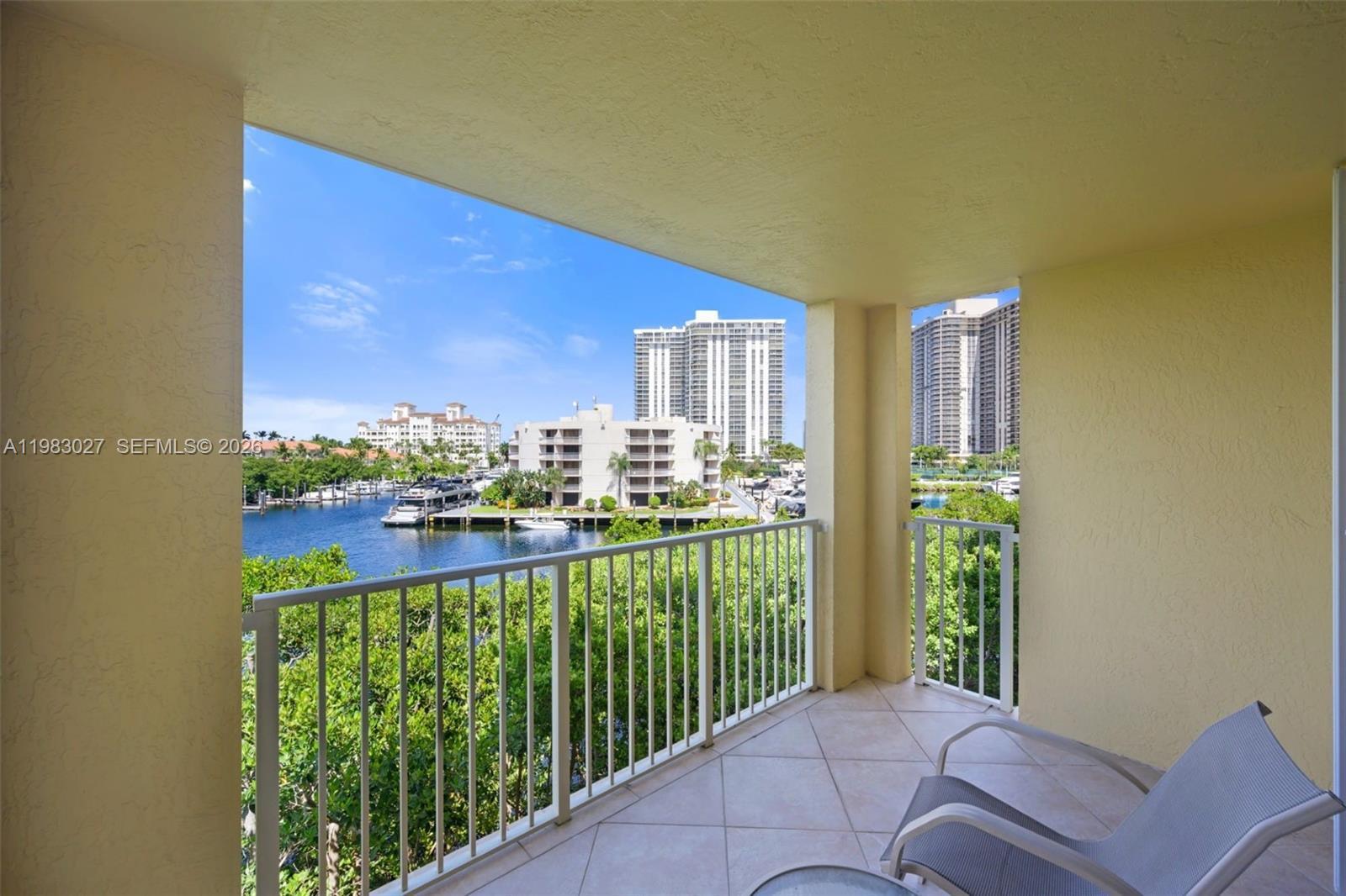 19999 E Country Club Dr # 1406, Aventura FL 33180 photo 3