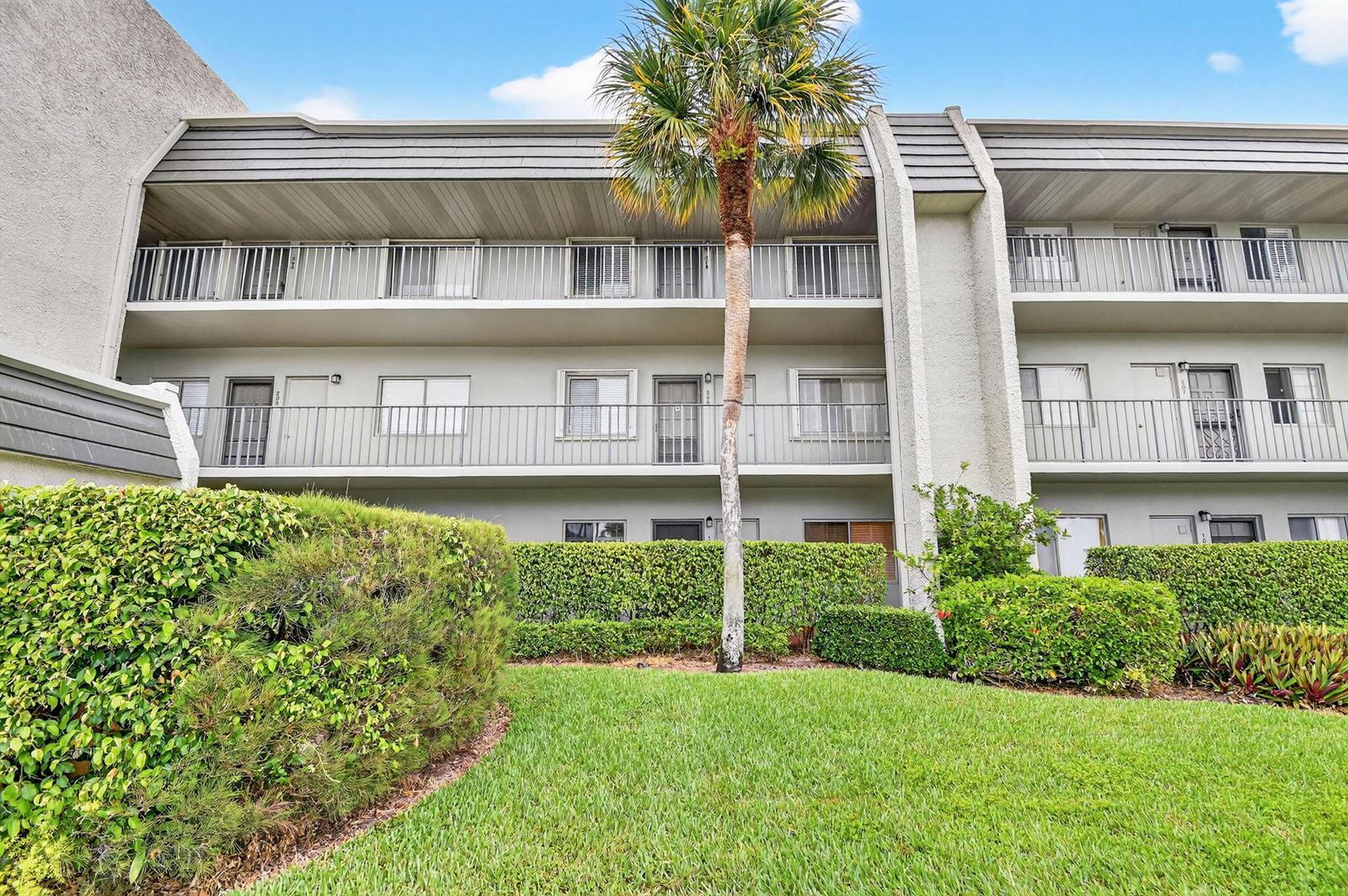 4080 Tivoli Court E # 206, Lake Worth FL 33467 photo 2