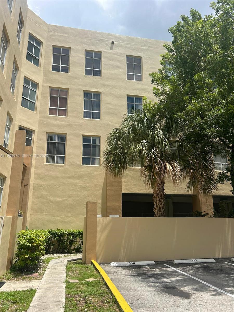 7400 W 20th Ave # 425, Hialeah FL 33016