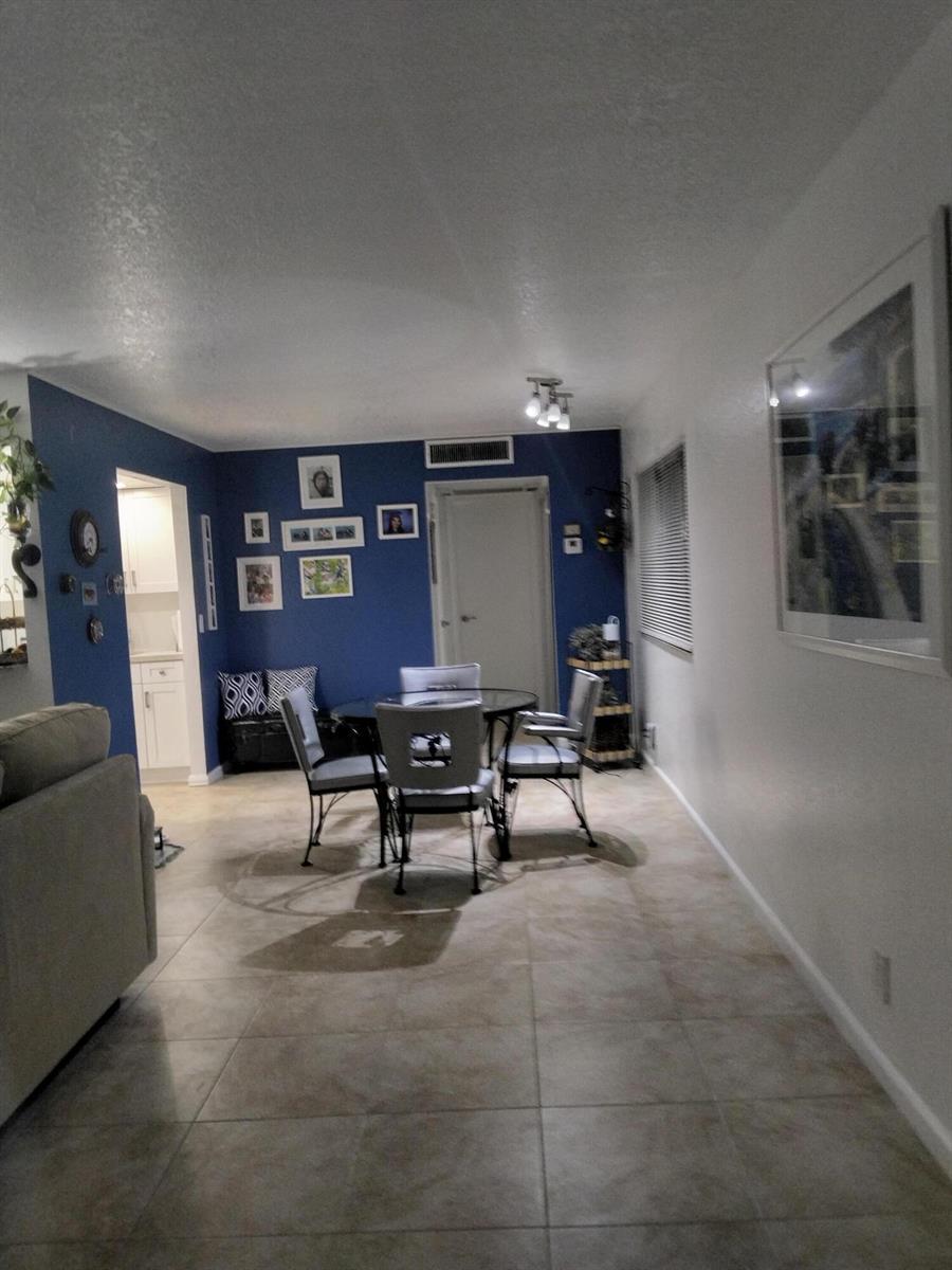 399 Brittany # L, Delray Beach FL 33446 photo 2