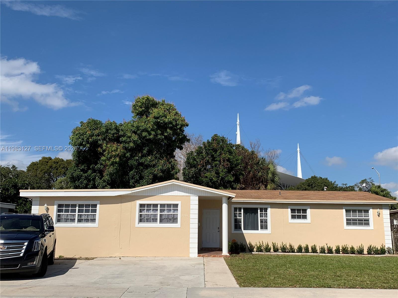 2221 NW 196th Ter # 2221, Miami Gardens FL 33056