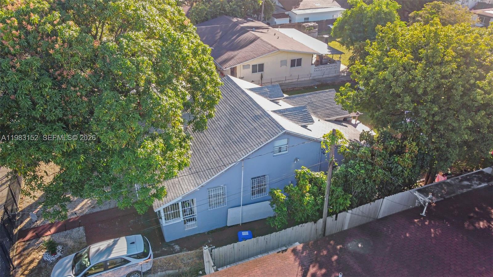 2142 NW 33rd St, Miami FL 33142