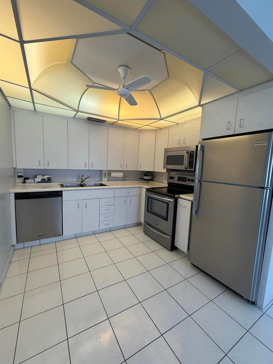 4022 Wolverton B, Boca Raton FL 33434 photo 3