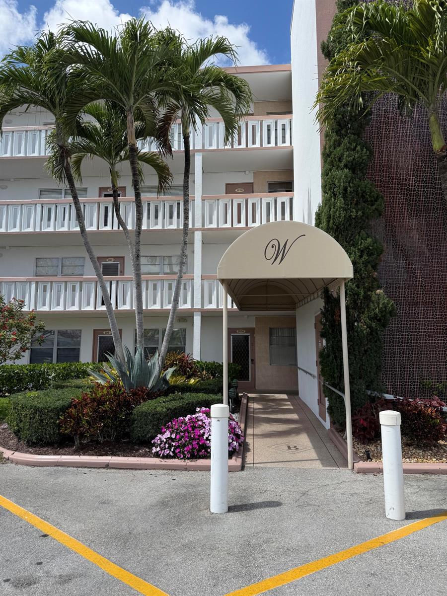 4022 Wolverton B, Boca Raton FL 33434