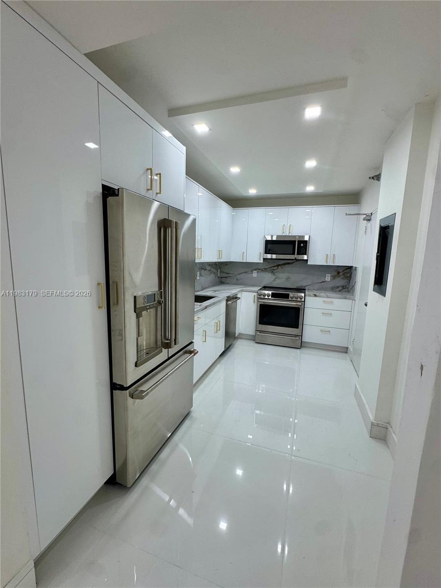 10185 Collins Ave # 606, Bal Harbour FL 33154 photo 4