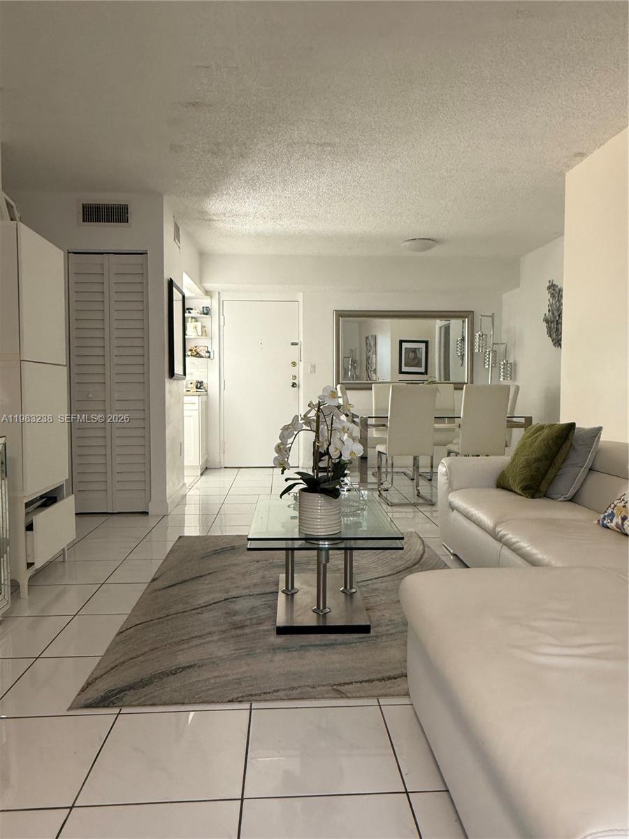 5033 NW 7th St # 312, Miami FL 33126 photo 3
