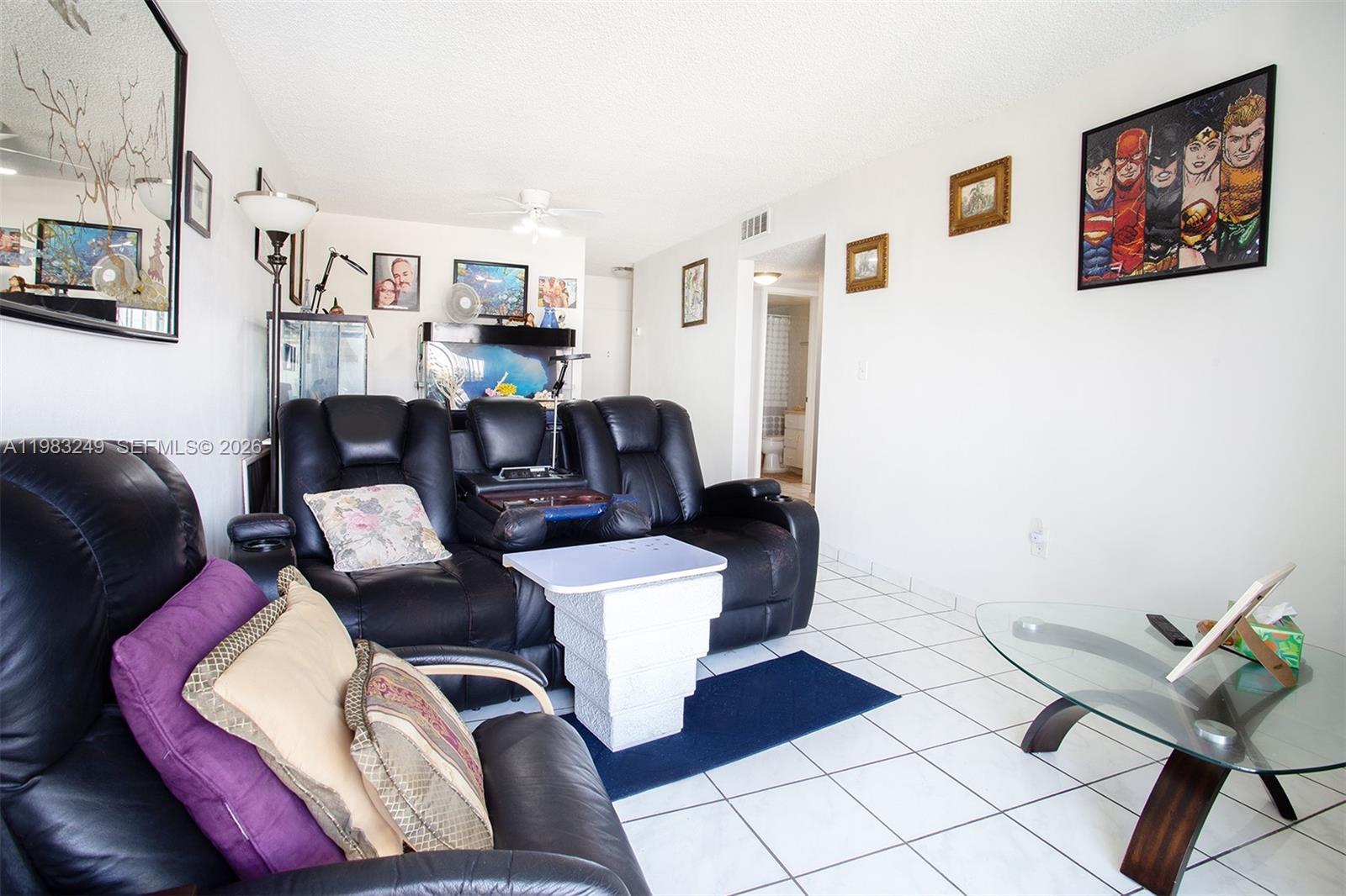 1530 SW 2nd St # 405, Miami FL 33135 photo 3