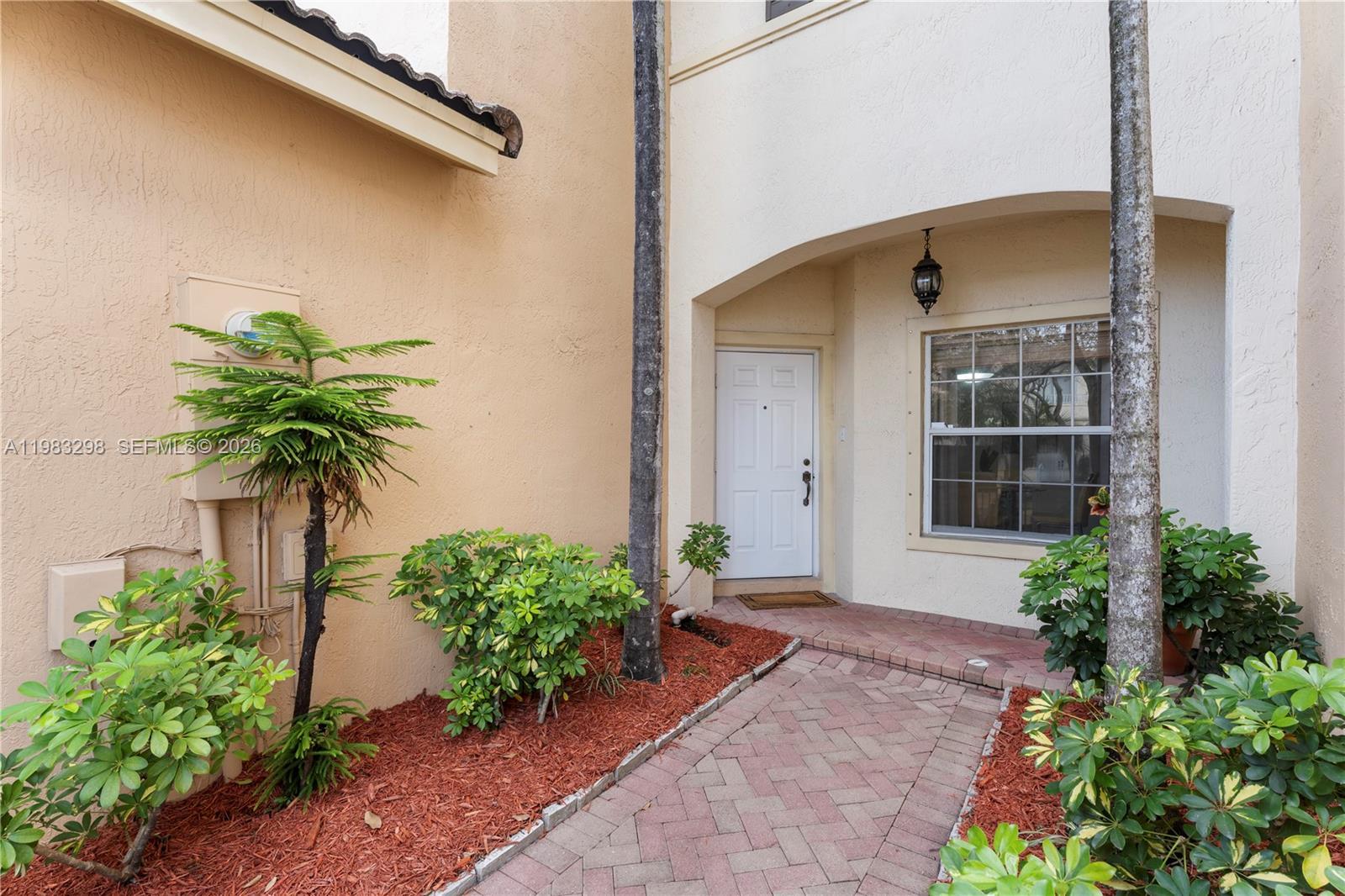 5527 NW 113th Ave, Doral FL 33178 photo 2