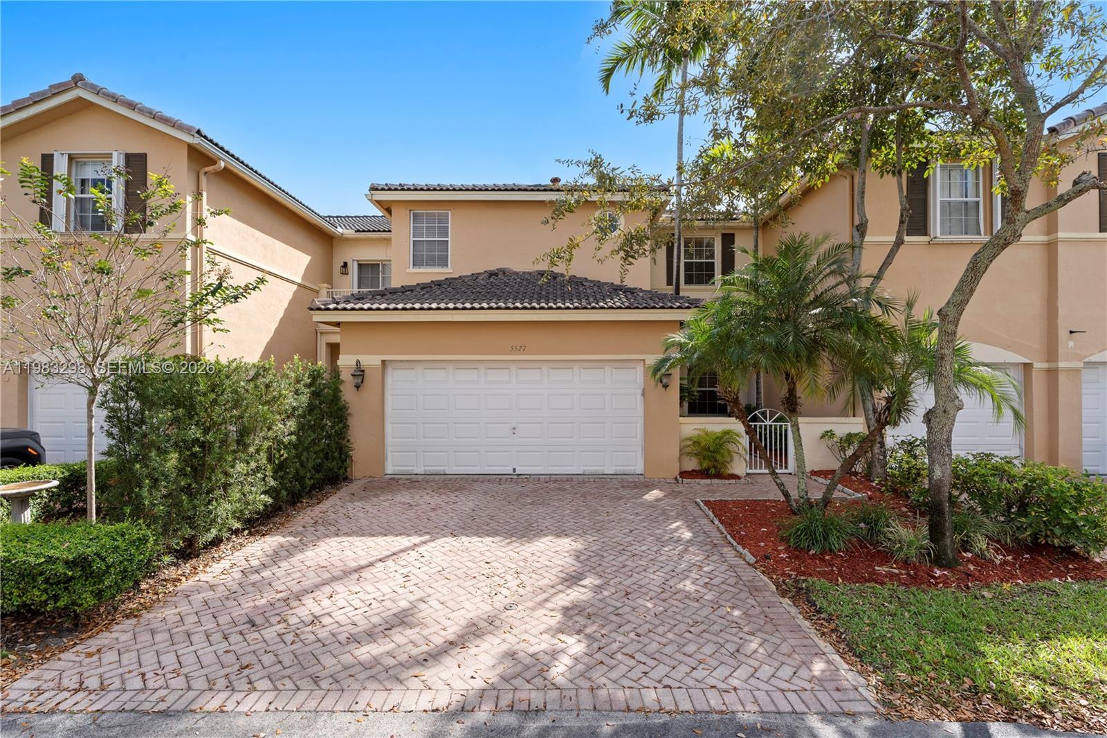 5527 NW 113th Ave, Doral FL 33178