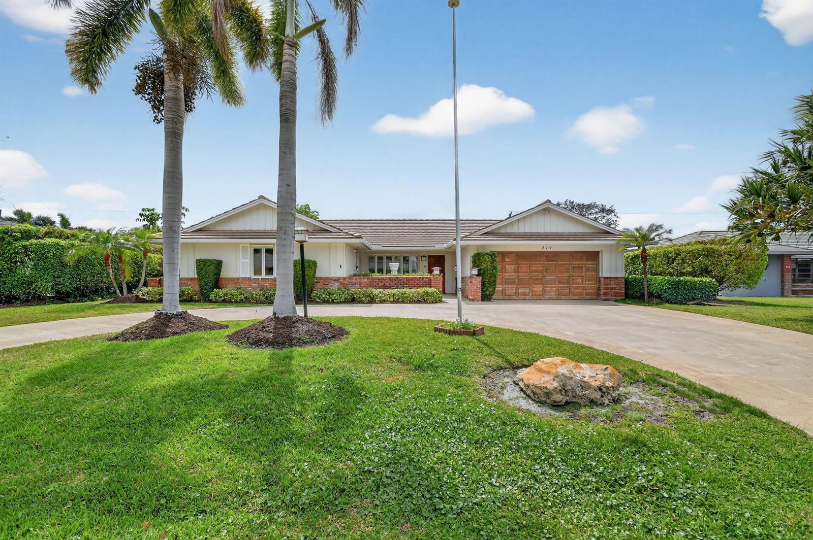 229 Walton Heath Drive, Atlantis FL 33462 photo 5