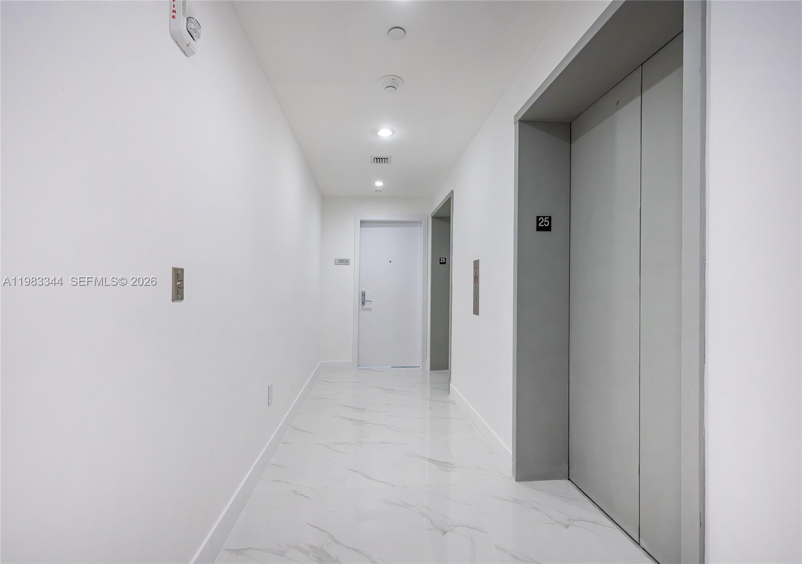 700 NE 24th St # 2506, Miami FL 33137 photo 3