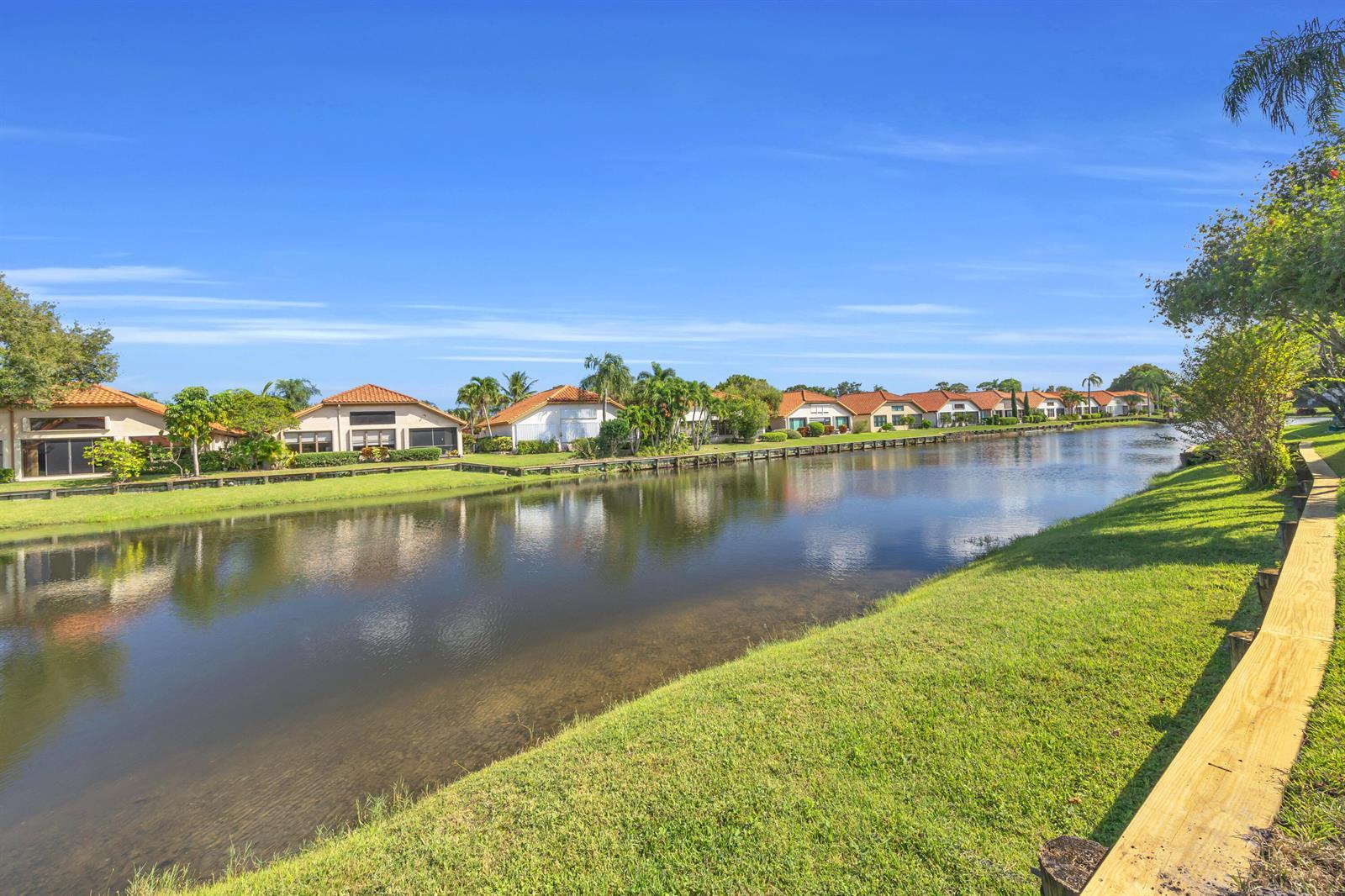2735 SW Mariposa Circle, Palm City FL 34990 photo 3