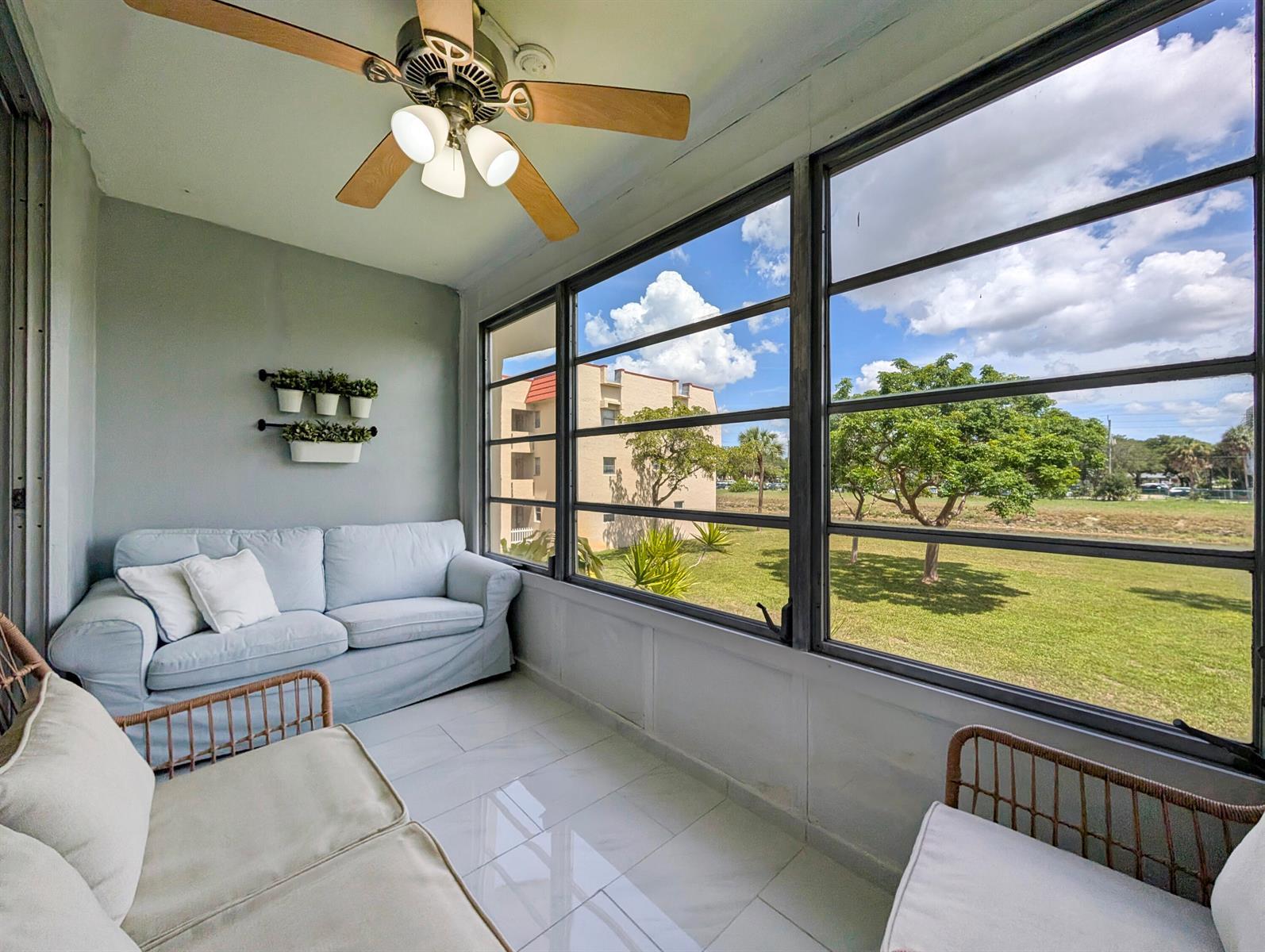8021 Sunrise Lakes Drive N # 203, Sunrise FL 33322 photo 2