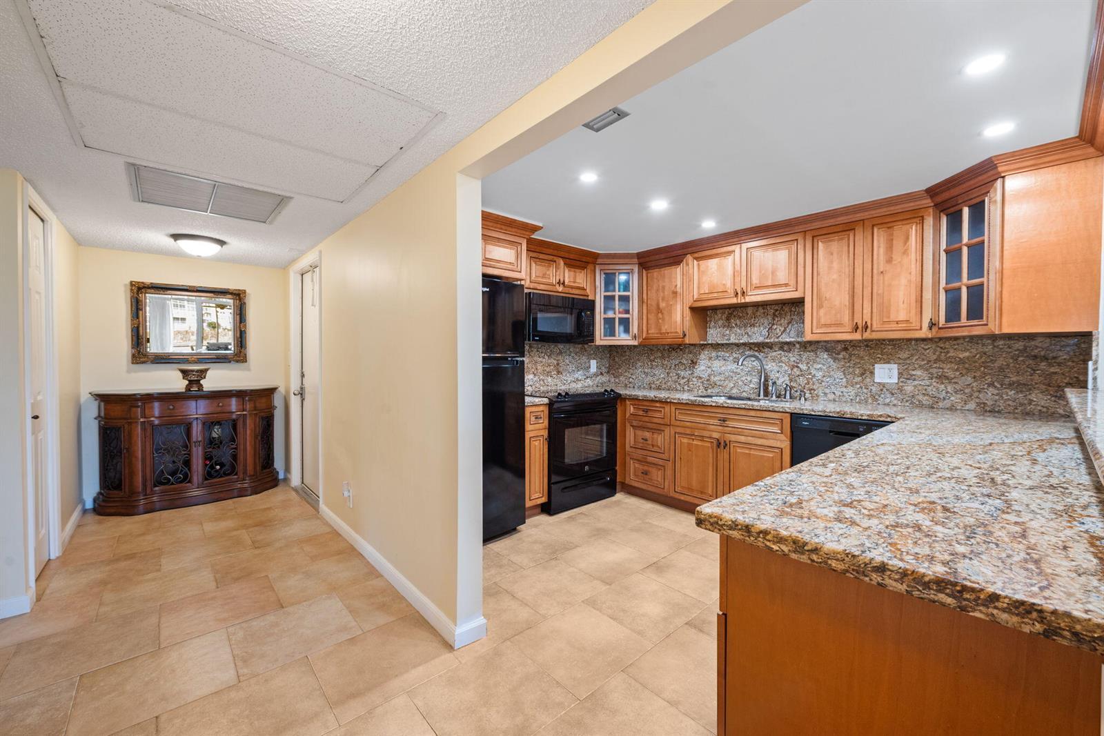 2651 S Palm Aire Drive # 101, Pompano Beach FL 33069 photo 2