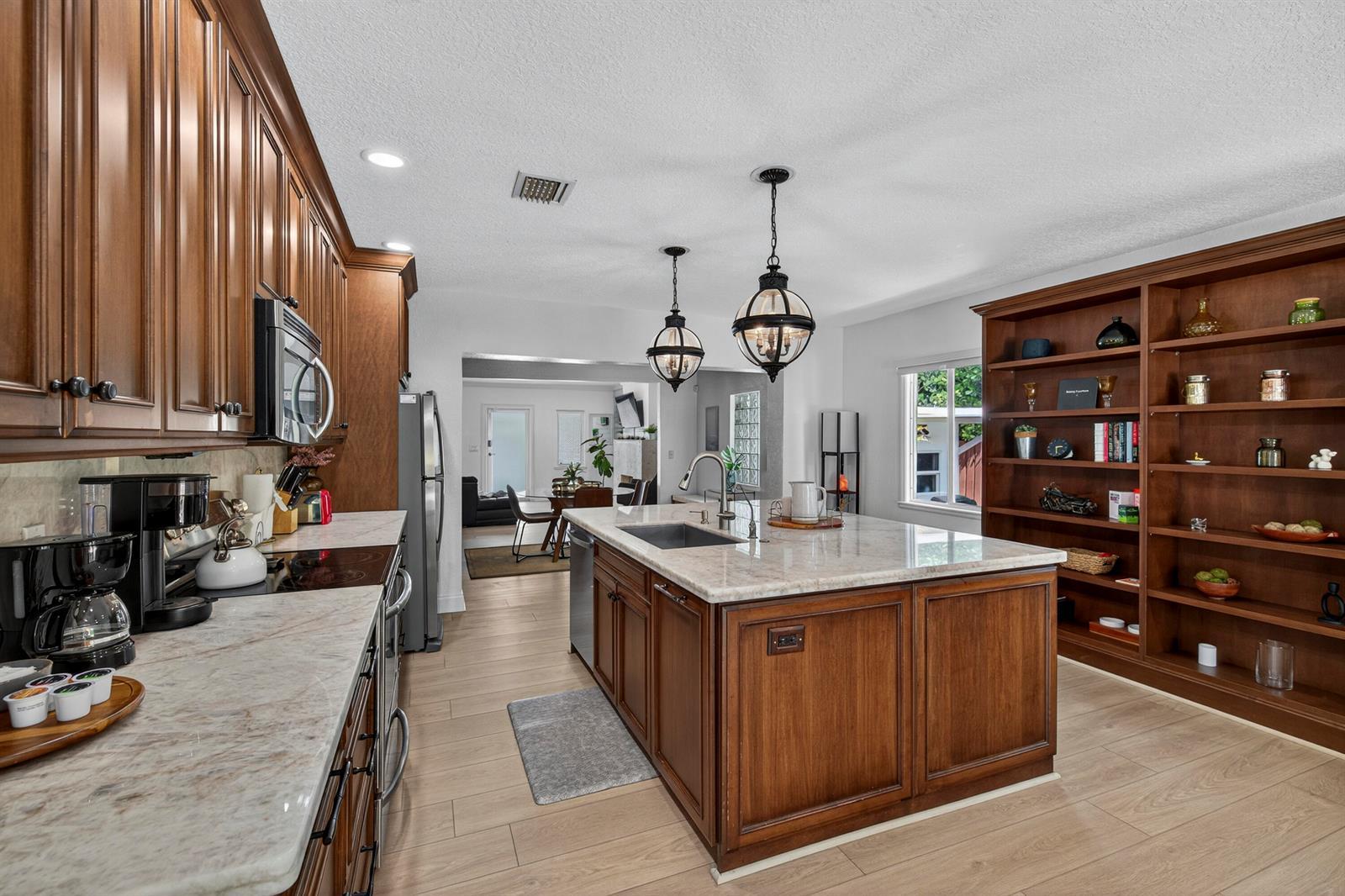510 NE 8th Avenue, Fort Lauderdale FL 33301