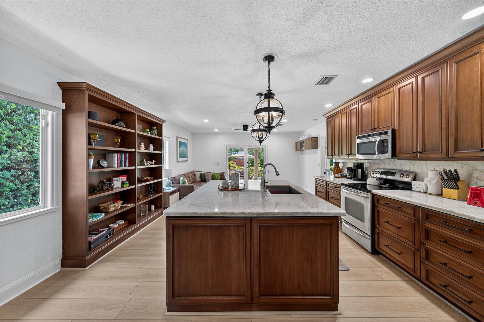 510 NE 8th Avenue, Fort Lauderdale FL 33301 photo 4