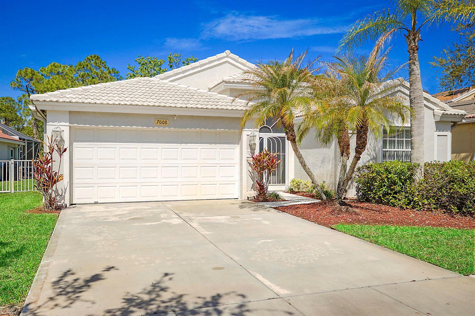 7008 SE Twin Oaks Circle, Stuart FL 34997 photo 5