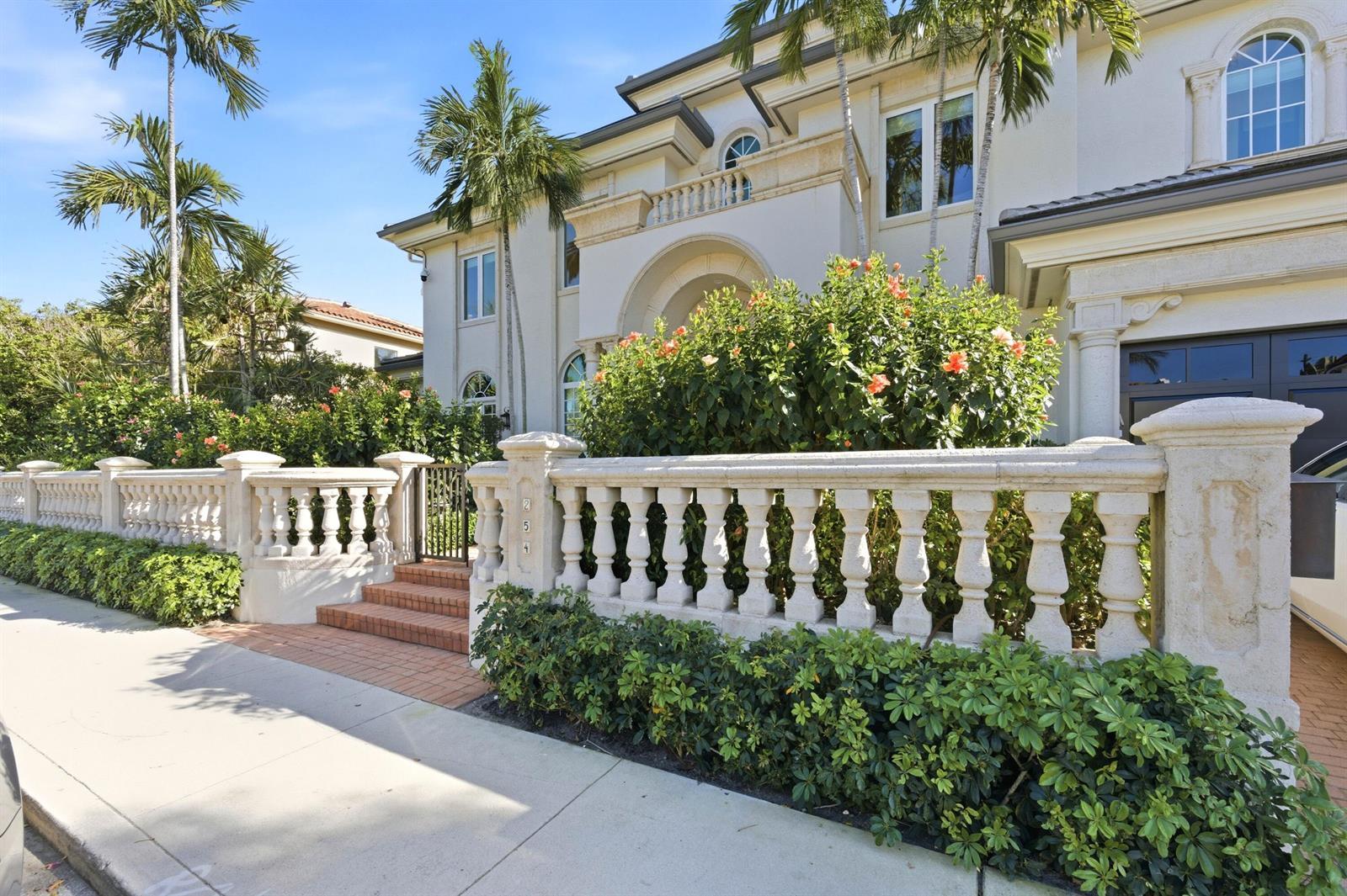 254 Atlantic Avenue, Palm Beach FL 33480 photo 2