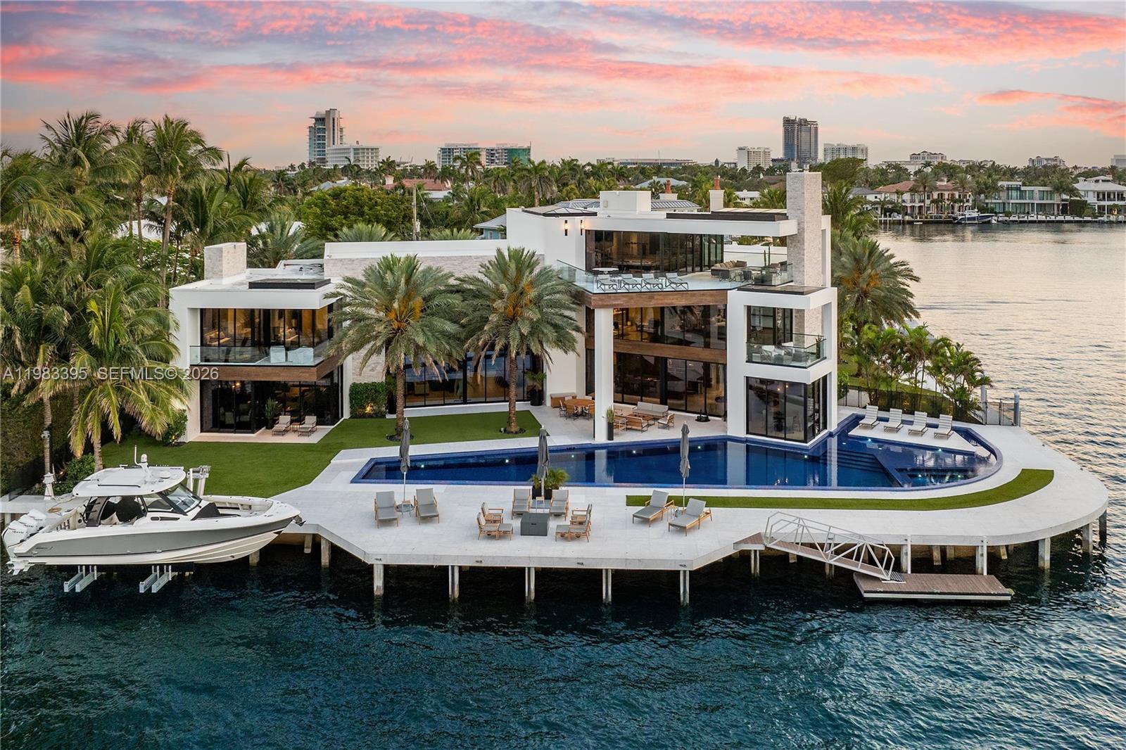 84 Isla Bahia Dr, Fort Lauderdale FL 33316 photo 3
