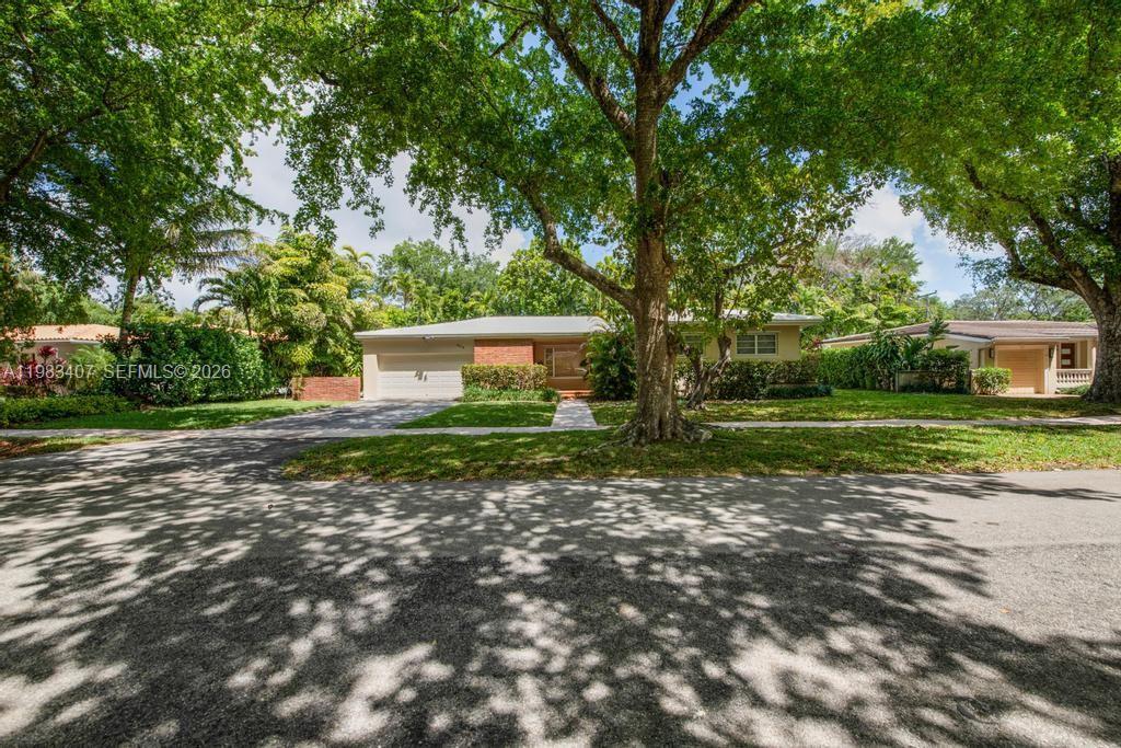 6315 Castaneda St, Coral Gables FL 33146 photo 2