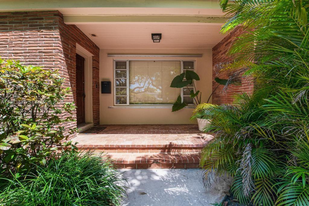 6315 Castaneda St, Coral Gables FL 33146 photo 5
