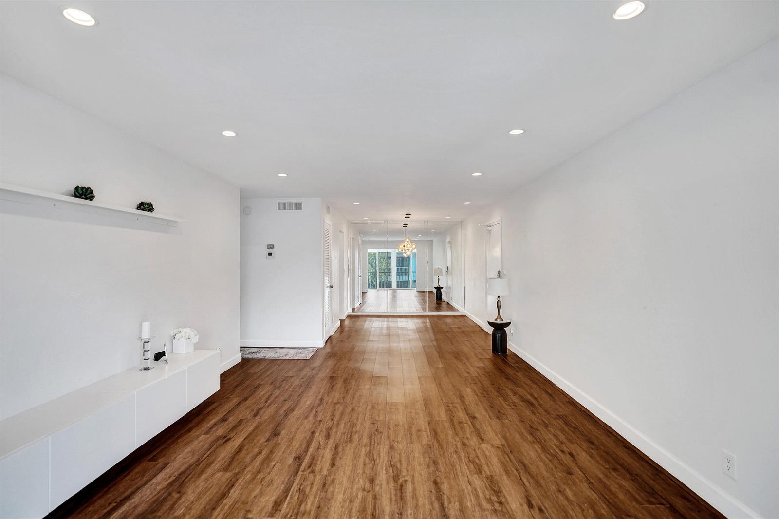 6289 Bay Club Drive, Fort Lauderdale FL 33308 photo 4