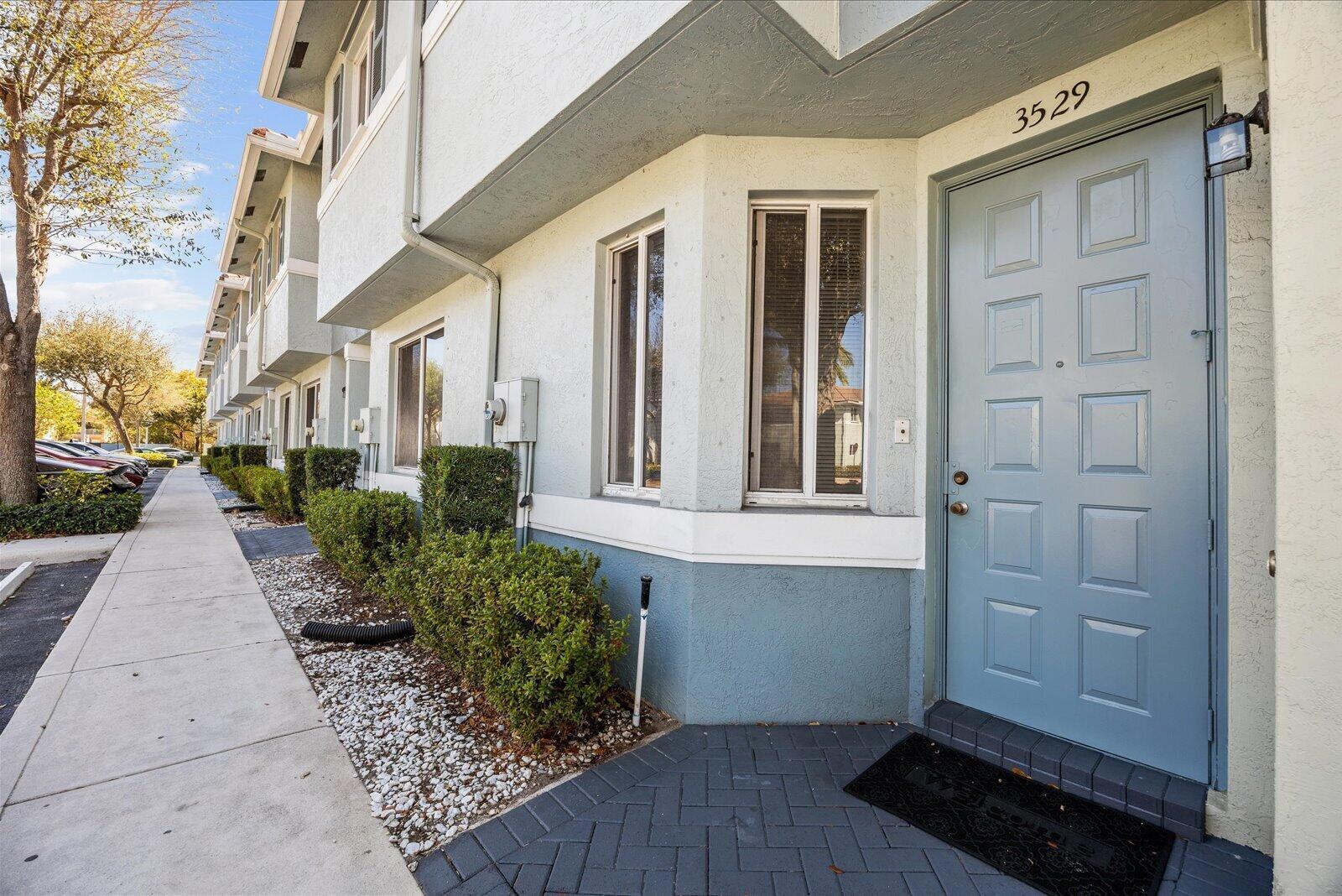 3529 Sonoma Drive, Riviera Beach FL 33404 photo 2