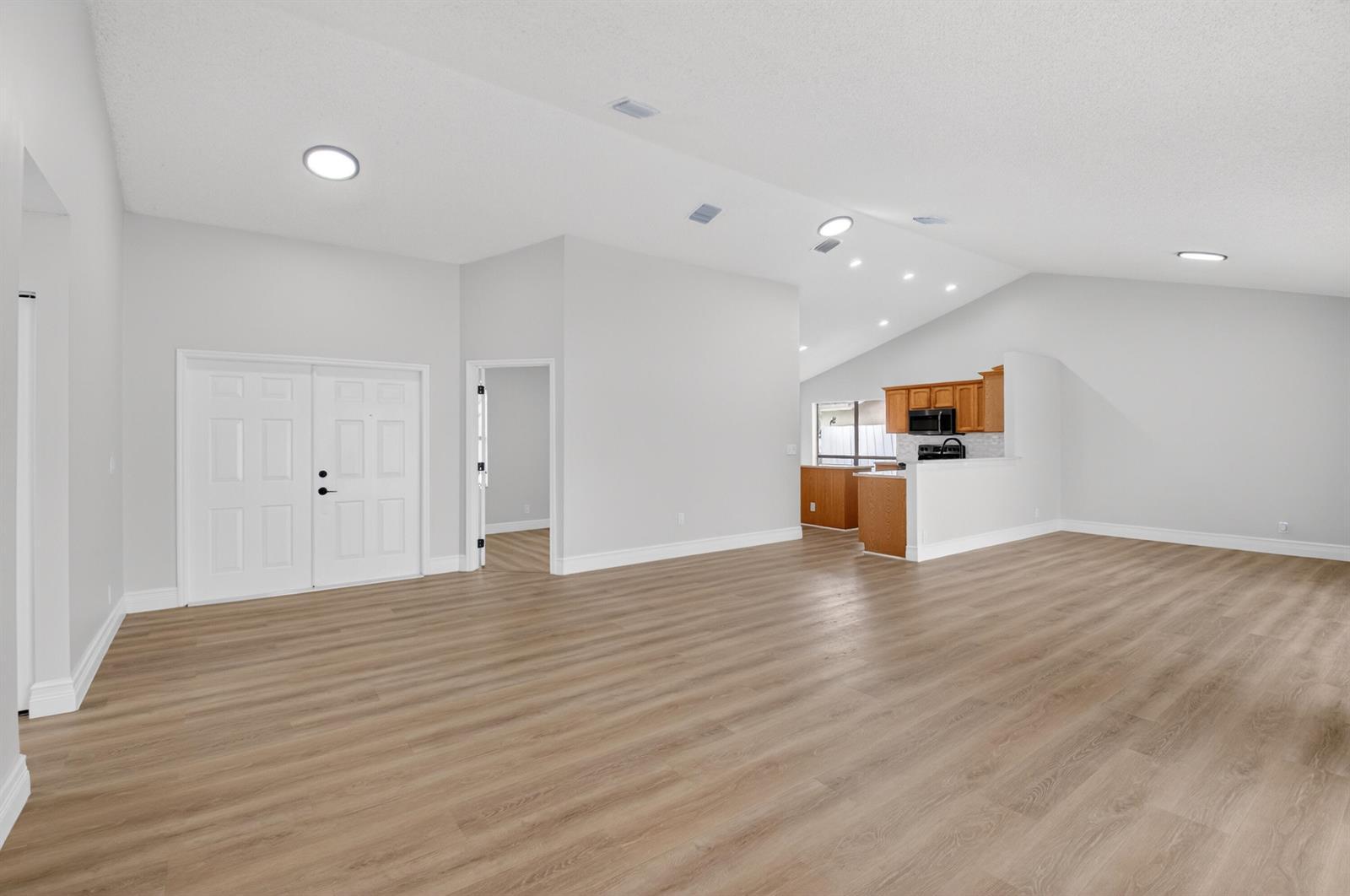 9537 Majestic Way, Boynton Beach FL 33437 photo 4