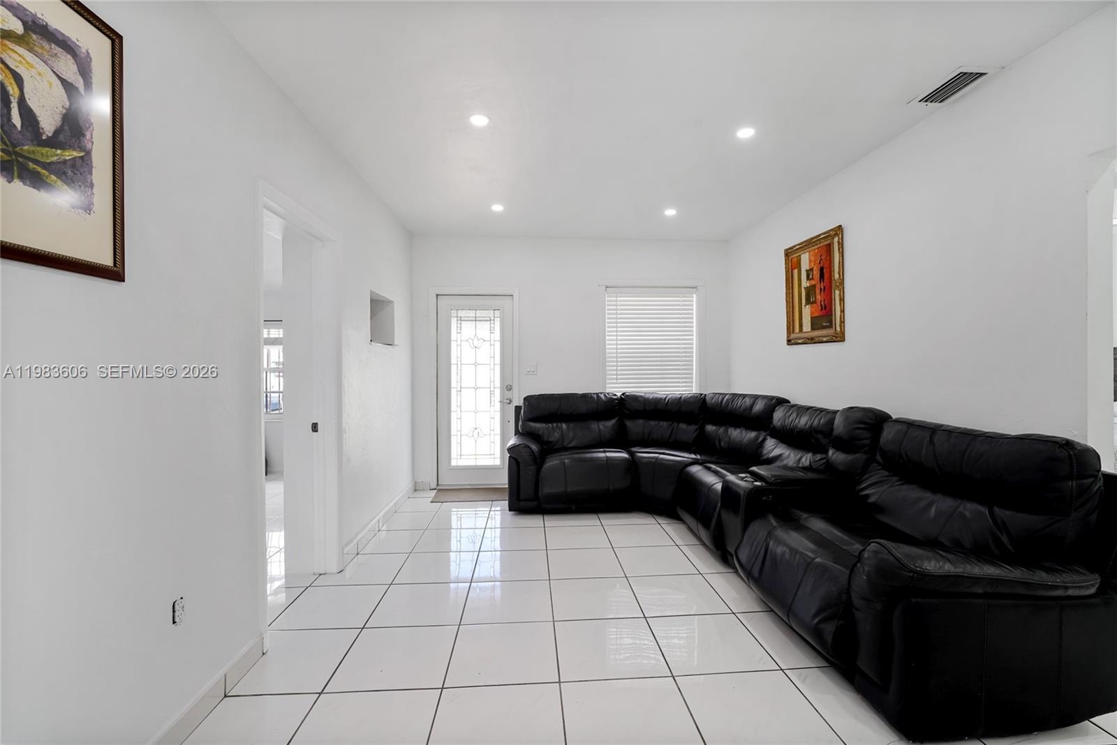 2122 SW 58th Ave, Miami FL 33155 photo 3