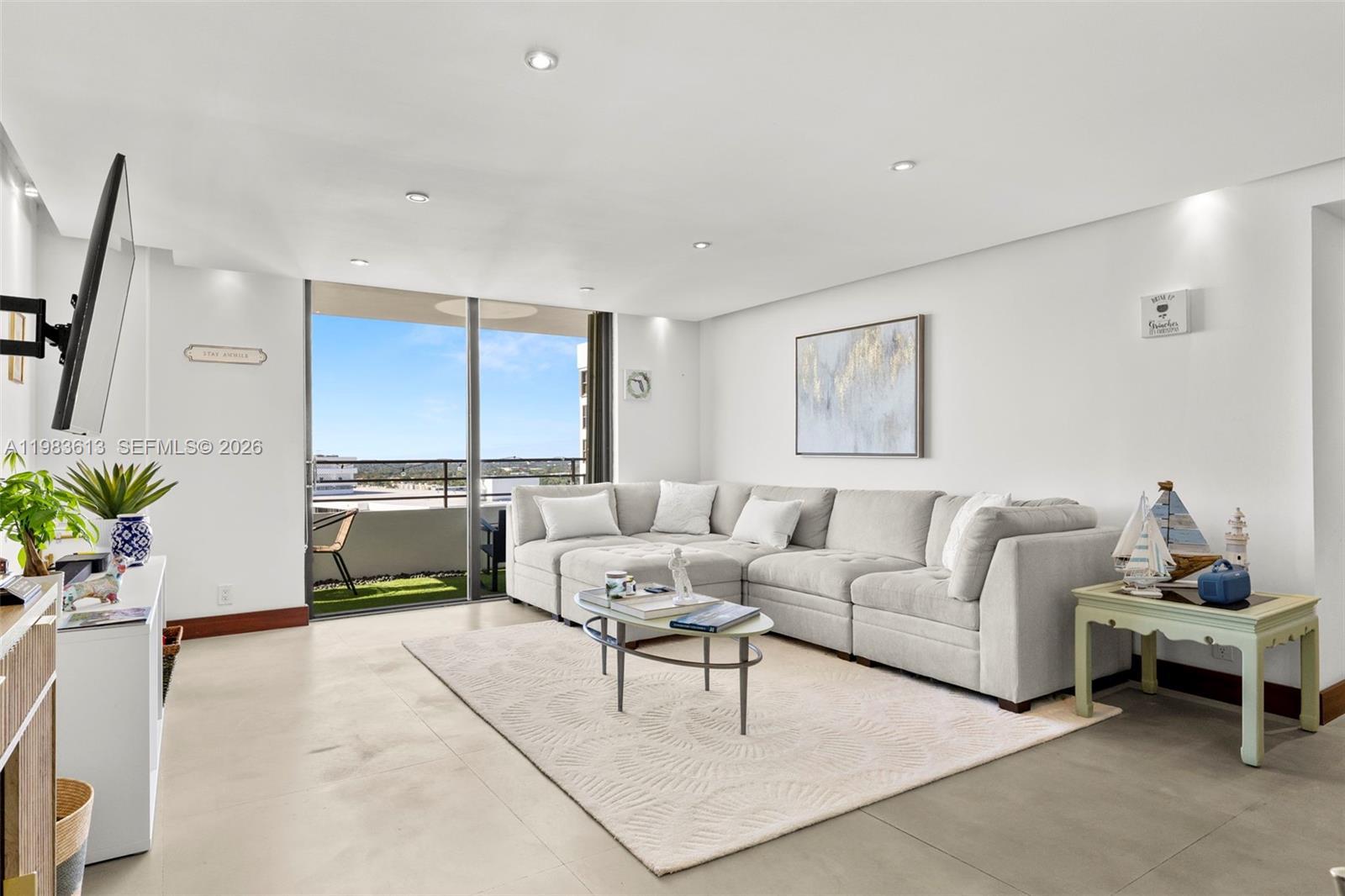2500 Parkview Dr # 2319, Hallandale Beach FL 33009 photo 2