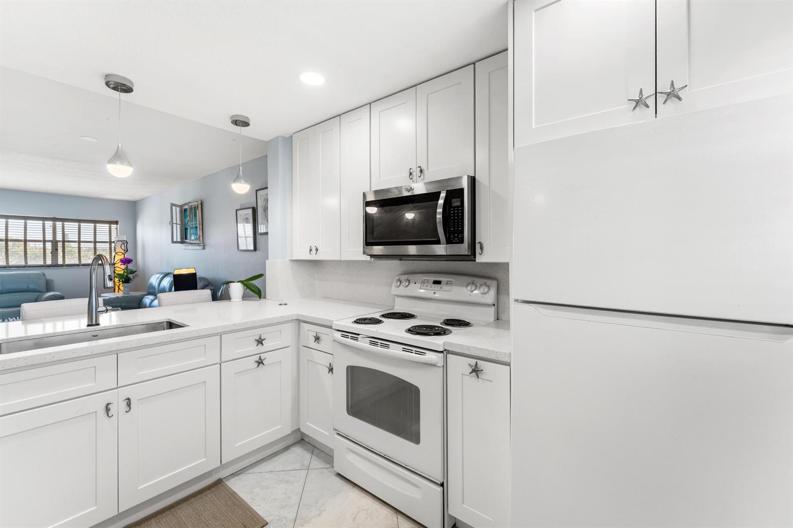 3654 Via Poinciana # 504, Lake Worth FL 33467 photo 2