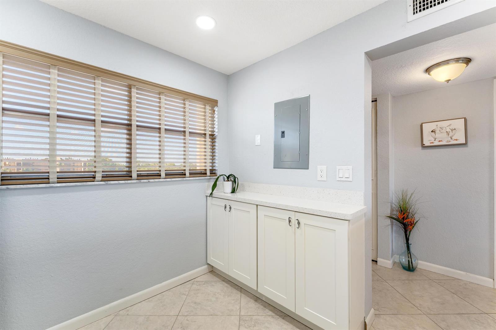 3654 Via Poinciana # 504, Lake Worth FL 33467 photo 5
