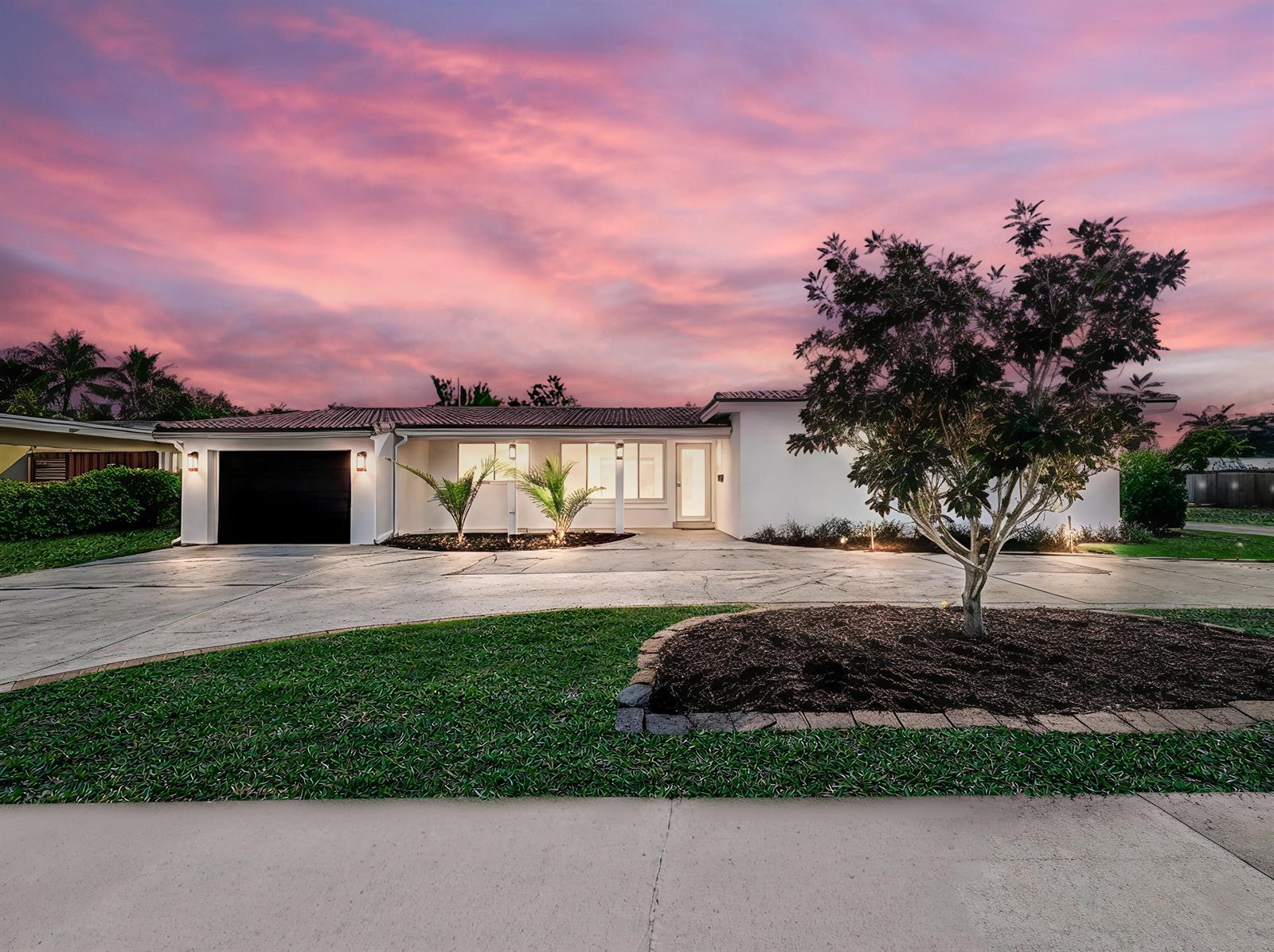 1098 W Camino Real, Boca Raton FL 33486