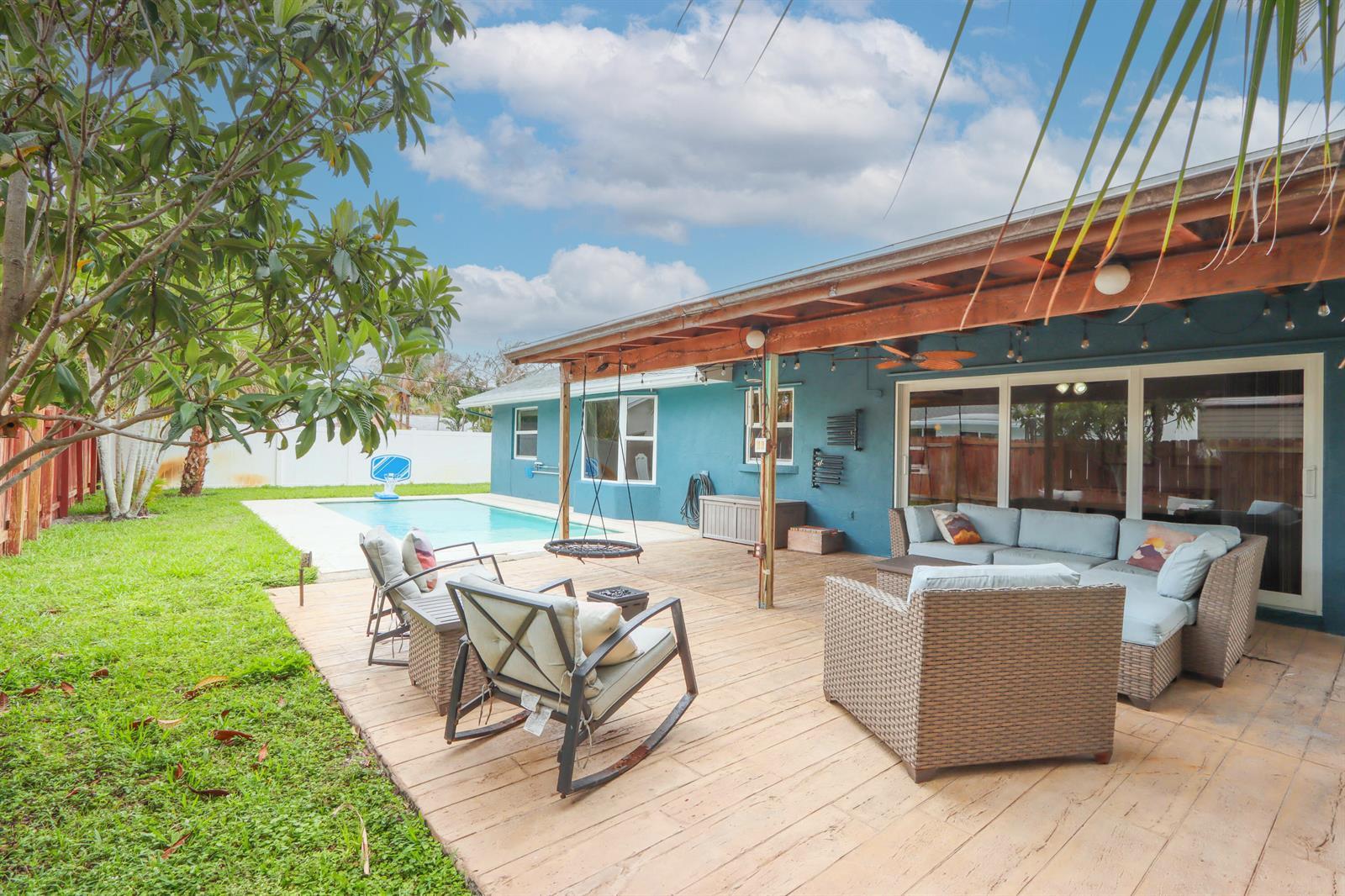 4139 Wingo Street, Jupiter FL 33469 photo 2