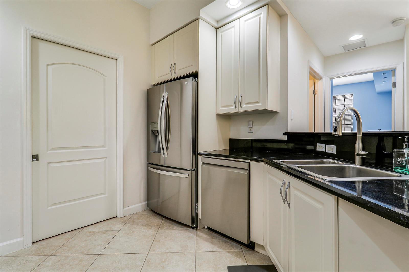 801 S Olive Avenue # 1515, West Palm Beach FL 33401 photo 5