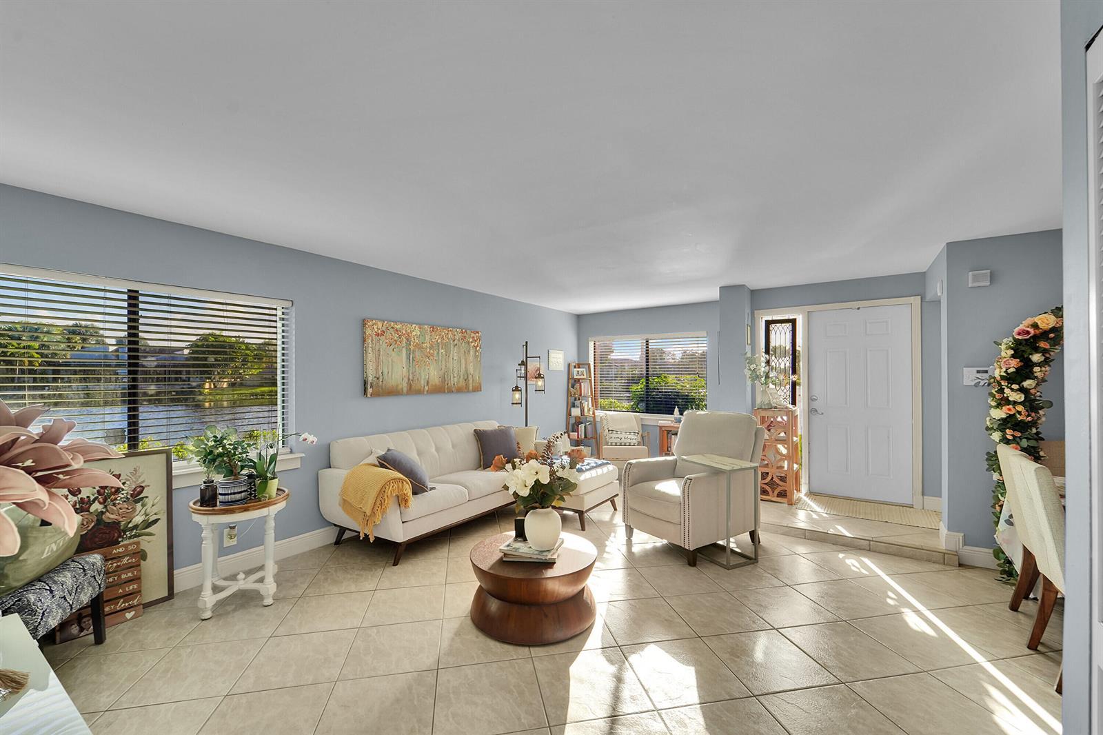 261 Wimbledon Lake Drive, Plantation FL 33324 photo 3