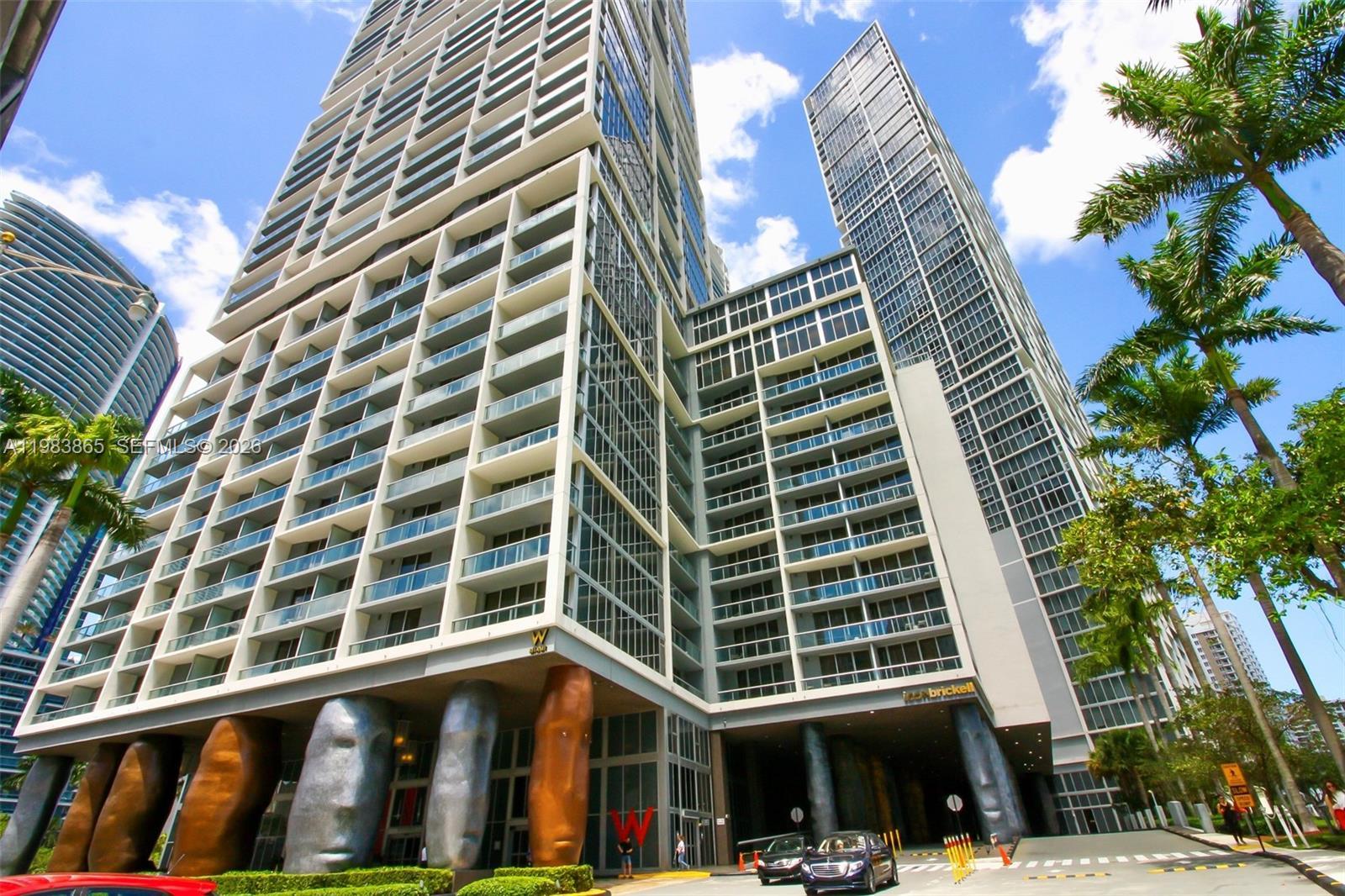 Miami, FL 33131 photo 2
