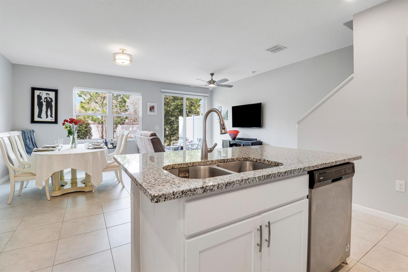 303 SE Halifax Lane, Stuart FL 34994 photo 4