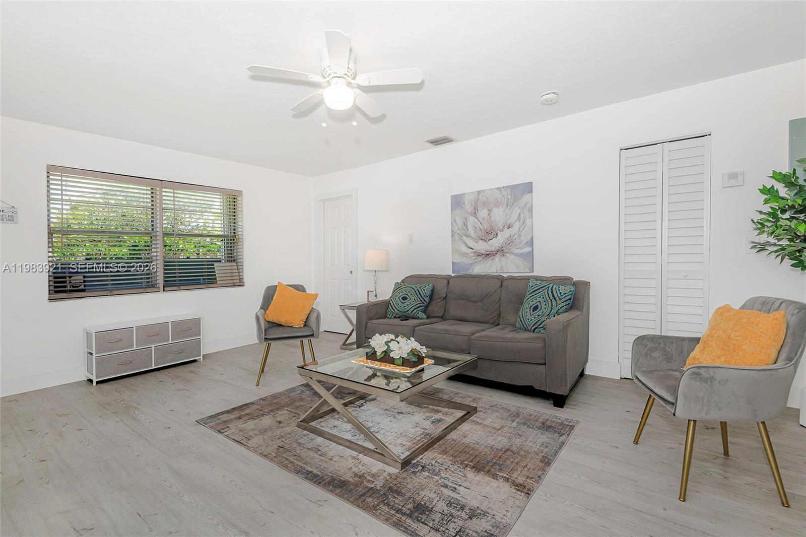 201 Columbus Pkwy, Hollywood FL 33021 photo 5