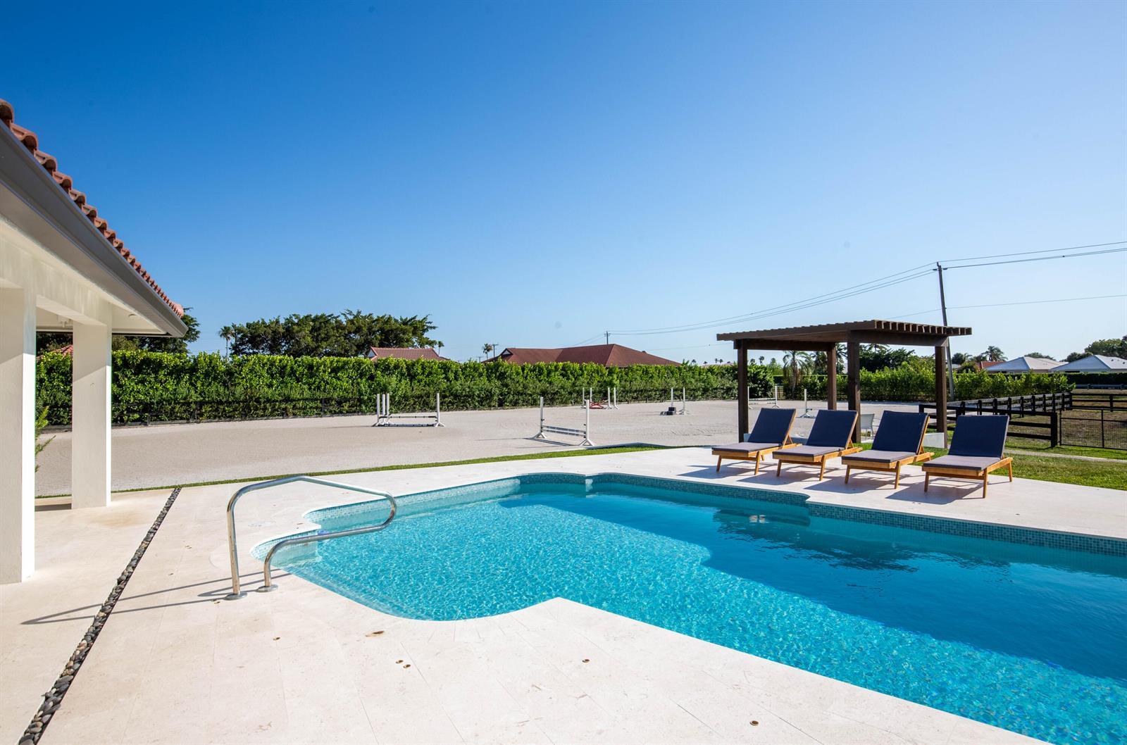 2184 Appaloosa Trail, Wellington FL 33414 photo 2